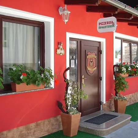 Gostilna Keber Гостевой дом Домжале