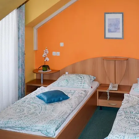 Gostilna Keber 3* 多明萨尔